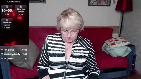 Snapshot of beautiful_lina7 chatting on September 14, 2025, 8:13 am your Lana online show from September 14, 2025, 8:13 am
