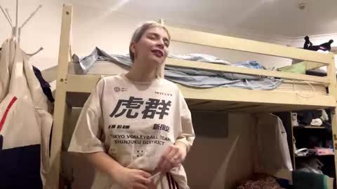 Mia online show from February 28, 2026, 5:14 pm