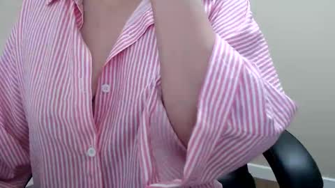 beauty_annyta online show from April 27, 2026, 6:44 am
