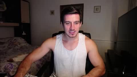 Mia and Jake online show from November 10, 2025, 1:10 pm