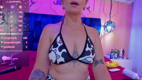 Chantall online show from January 12, 2025, 6:05 pm