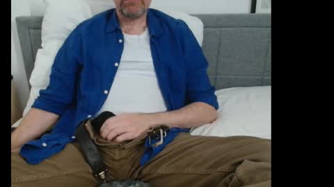 Snapshot of beautysbrit chatting on February 1, 2026, 12:20 am BeautysBrit online show from February 1, 2026, 12:20 am