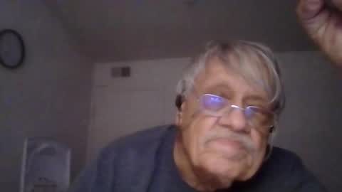 Snapshot of beautytomyeyes chatting on October 16, 2025, 2:34 am beautytomyeyes online show from October 16, 2025, 2:34 am