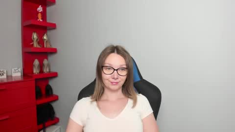 Zoe online show from June 9, 2026, 5:30 am