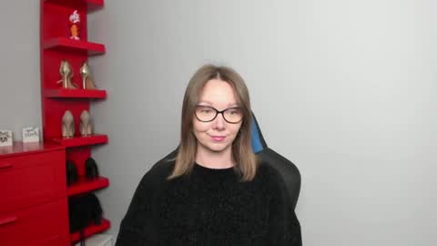 Zoe online show from June 10, 2026, 6:01 am