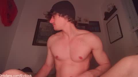 bebe  dust online show from April 19, 2026, 3:17 am