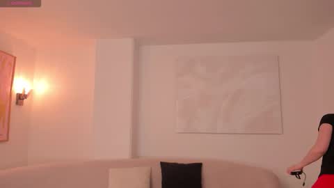 Am Becca online show from December 1, 2025, 6:13 pm