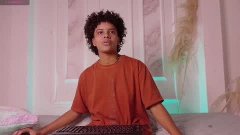 Snapshot of beckablue chatting on March 2, 2026, 1:51 pm Beecckkkaaa online show from March 2, 2026, 1:51 pm