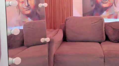 Victoria  online show from March 13, 2026, 11:06 am