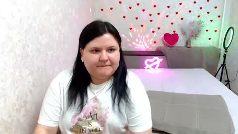 BeckyAndEllen online show from February 27, 2025, 1:17 pm