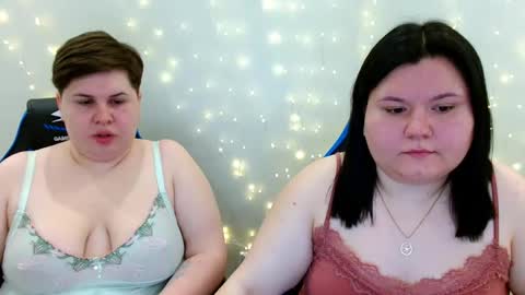 BeckyAndEllen online show from April 11, 2026, 10:41 am