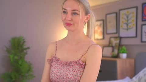 beckyissweetie online show from May 11, 2026, 8:09 am