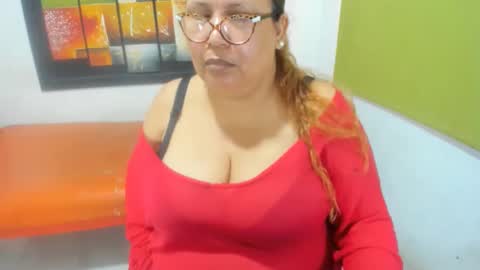Snapshot of beckyummys chatting on January 1, 2025, 3:14 pm beckyummys online show from January 1, 2025, 3:14 pm