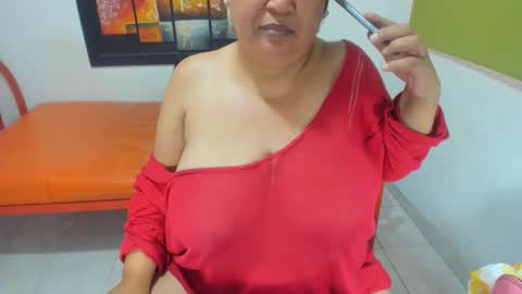 Snapshot of beckyummys chatting on February 28, 2025, 5:48 pm beckyummys online show from February 28, 2025, 5:48 pm