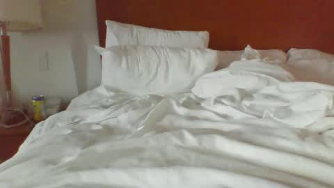 Snapshot of bedbandits chatting on February 8, 2025, 8:32 pm Bedbandits69 online show from February 8, 2025, 8:32 pm