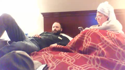 Snapshot of bedbandits chatting on March 7, 2025, 10:21 pm Bedbandits69 online show from March 7, 2025, 10:21 pm