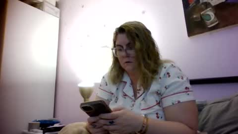 Snapshot of bedbandits chatting on September 30, 2025, 11:54 pm Bedbandits69 online show from September 30, 2025, 11:54 pm