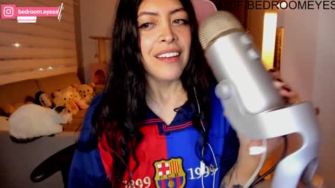 Snapshot of bedroomeyess chatting on February 7, 2025, 12:31 am Amber UwU IM MOVING AND IS CRAZY ILL BE BACK VERY SOON 3 MISS YA ALREADY online show from February 7, 2025, 12:31 am