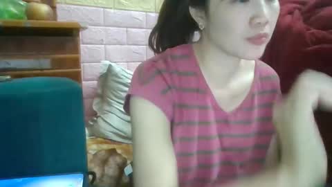 beebaby_xx online show from November 15, 2025, 5:16 am