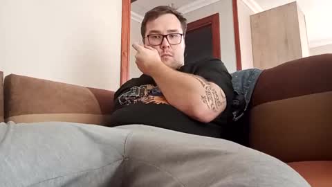 beennudeislife online show from October 21, 2025, 12:17 pm