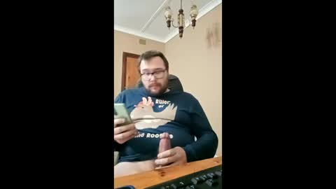 beennudeislife online show from May 12, 2026, 6:49 pm