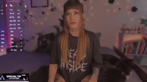       online show from October 1, 2025, 8:37 pm