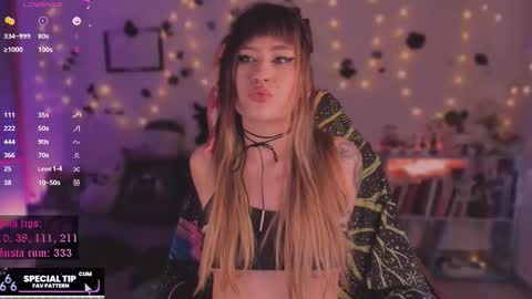       online show from October 15, 2025, 9:59 pm