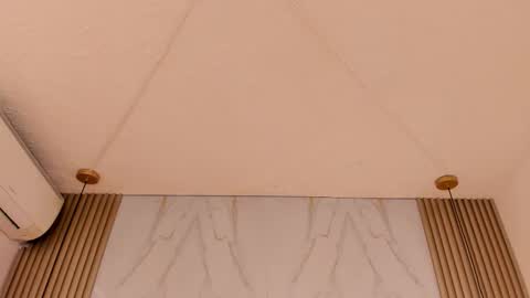 Bela online show from December 2, 2025, 5:46 am