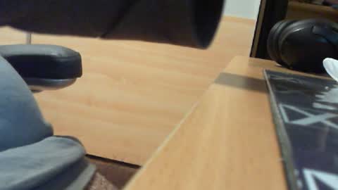 belgianfatcock online show from February 3, 2025, 11:47 pm