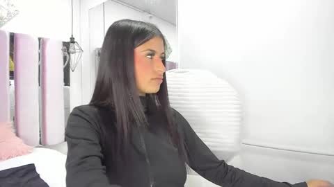 Snapshot of belinda_ws chatting on December 10, 2024, 7:54 pm Bella online show from December 10, 2024, 7:54 pm