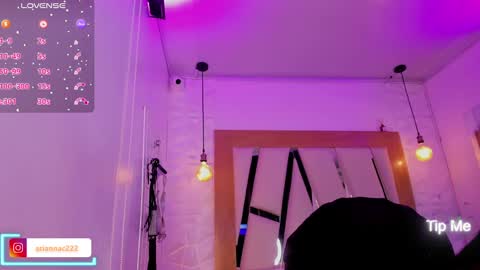 Snapshot of belinda_ws chatting on January 28, 2025, 7:42 pm Bella online show from January 28, 2025, 7:42 pm