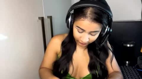 belindafeiner online show from March 17, 2026, 11:46 am