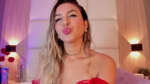 Bella cam online show from March 19, 2026, 7:51 pm