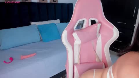 bella13_ online show from March 23, 2026, 12:20 pm