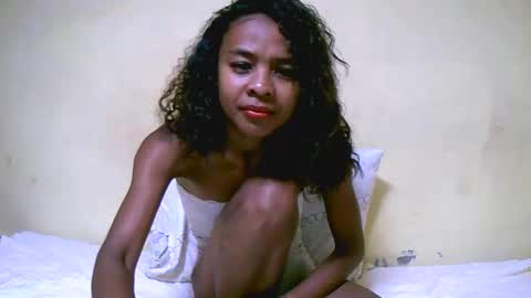 Snapshot of bella193999 chatting on December 5, 2024, 12:44 pm bella193999 online show from December 5, 2024, 12:44 pm