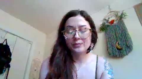 Snapshot of bella9519 chatting on April 8, 2026, 5:46 pm bella9519 online show from April 8, 2026, 5:46 pm