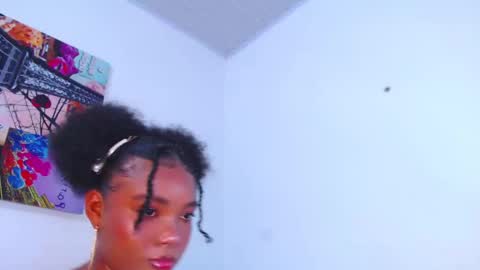 Snapshot of bella_adara1 chatting on December 5, 2024, 4:31 am CAMILA online show from December 5, 2024, 4:31 am