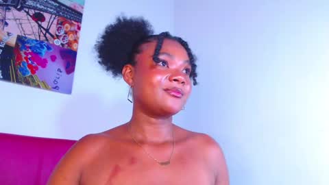 Snapshot of bella_adara1 chatting on February 7, 2025, 6:45 am CAMILA online show from February 7, 2025, 6:45 am