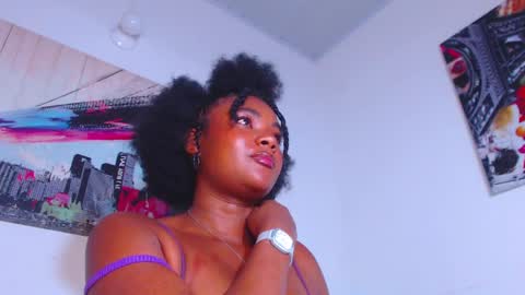 Snapshot of bella_adara1 chatting on February 16, 2025, 8:54 am CAMILA online show from February 16, 2025, 8:54 am