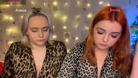 bella_and_alice online show from December 18, 2025, 4:57 pm