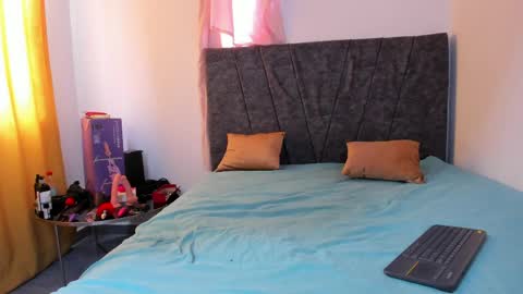 Bella and Andrew special couple online show from April 1, 2026, 9:12 pm