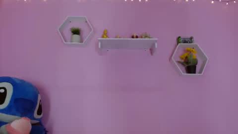 bella_gentle online show from September 20, 2025, 2:29 pm