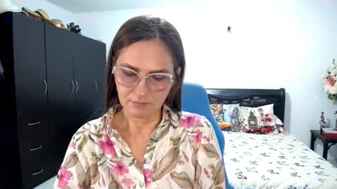 Bella online show from January 15, 2026, 11:52 pm