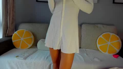 Anna  online show from October 24, 2025, 8:33 am