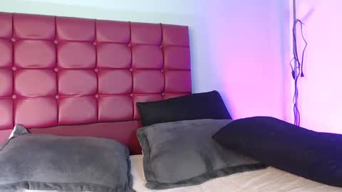 Valentina online show from April 14, 2026, 11:55 pm