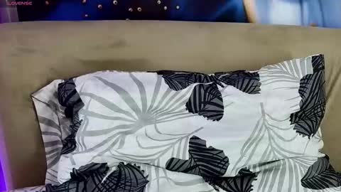 BELLA online show from February 8, 2026, 3:54 am