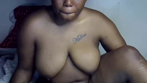 Snapshot of bella_noire1 chatting on June 8, 2026, 8:53 pm bella_noire1 online show from June 8, 2026, 8:53 pm
