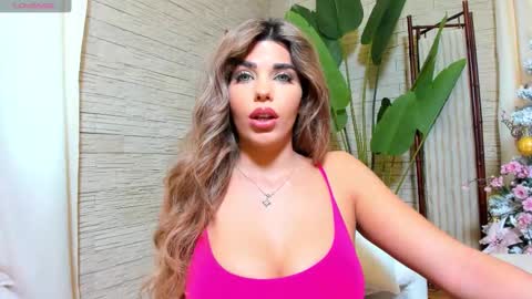 bella_posh online show from December 15, 2025, 8:18 am