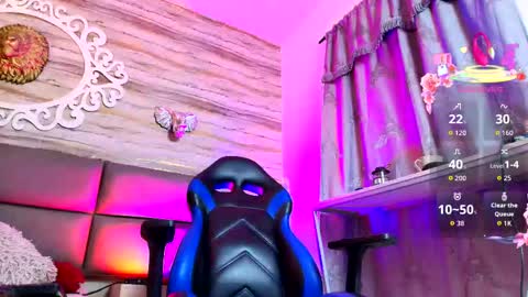 Snapshot of bella_salvatore chatting on September 26, 2025, 4:44 pm     online show from September 26, 2025, 4:44 pm