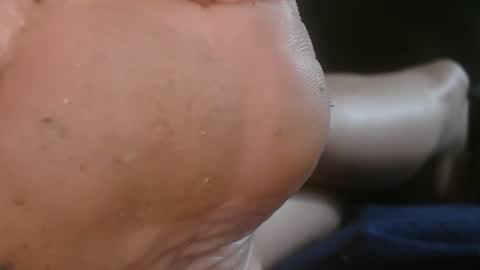 bella_sexy_feet online show from February 26, 2025, 11:26 pm